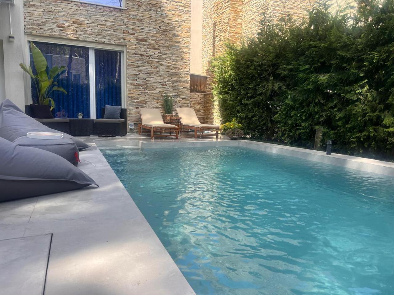 Gjiri Lalezit Swimming Pool Villa Lalez